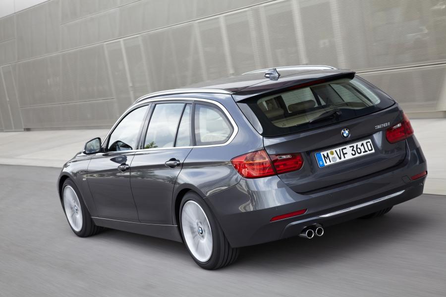  BMW 328i Touring Luxury 2012 года  (фото 104 из 200)